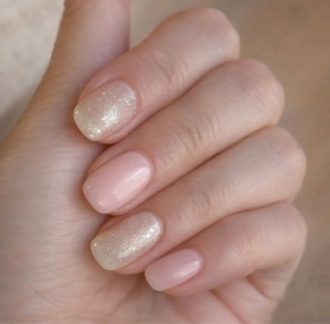 ネイル ラメ(グリッター) オフィスネイル ピンク シンプルネイル ハンドネイル Kii nailのネイルデザイン