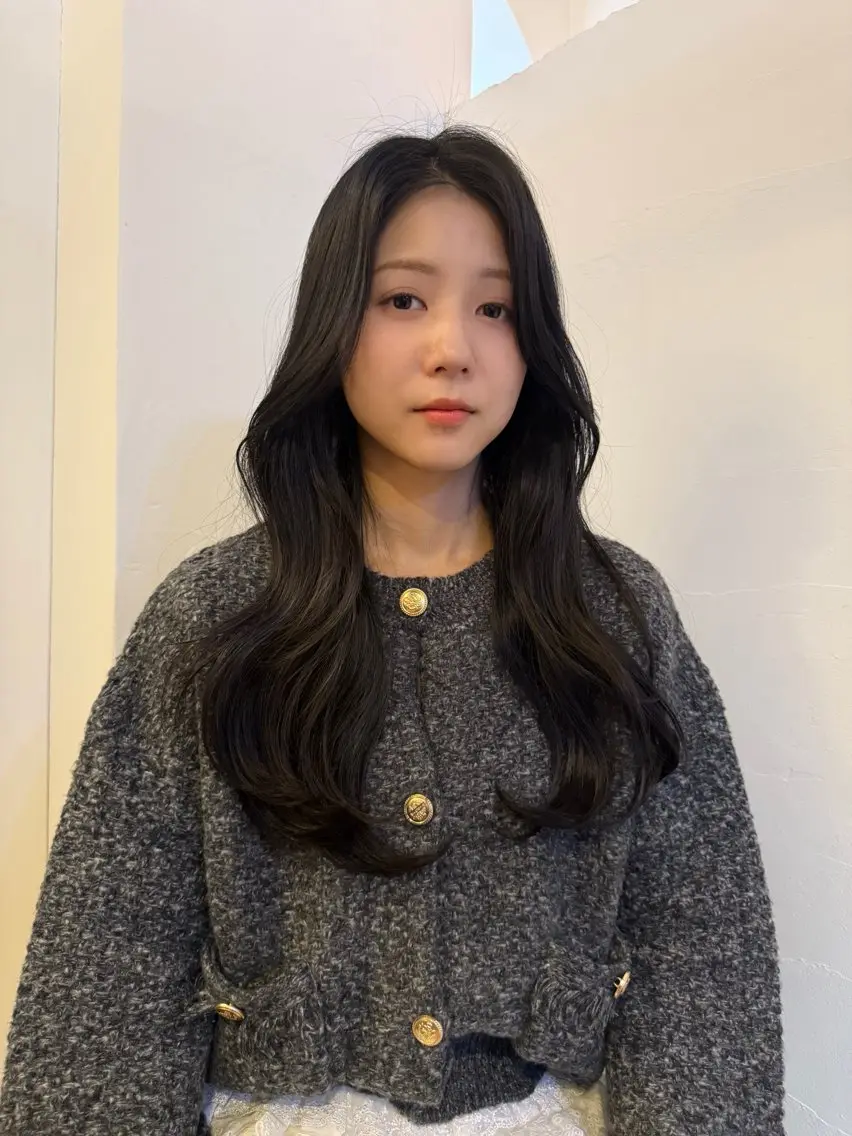 ロング くびれヘア 韓国風ヘア Rendezvous 白築のヘアスタイル
