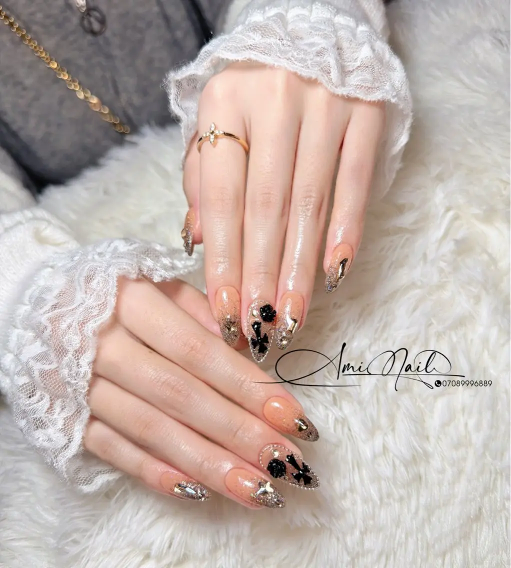 ネイル ハンドネイル Ami Nailsのネイルデザイン
