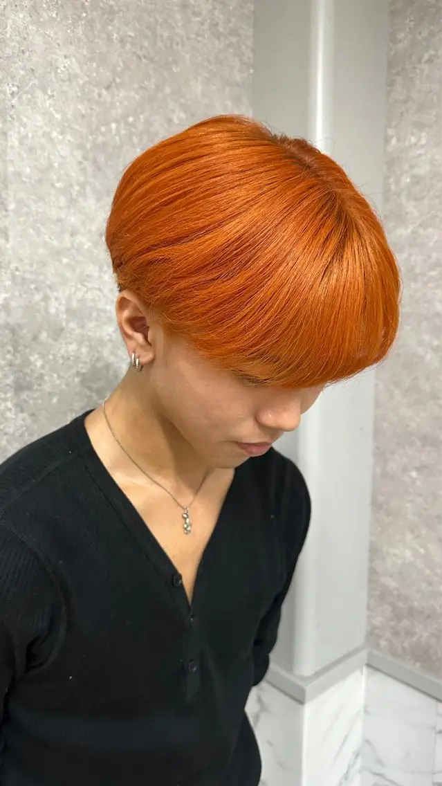 ショート ヘアカラー トリートメント seira/ ハイトーン/艶カラーのヘアスタイル