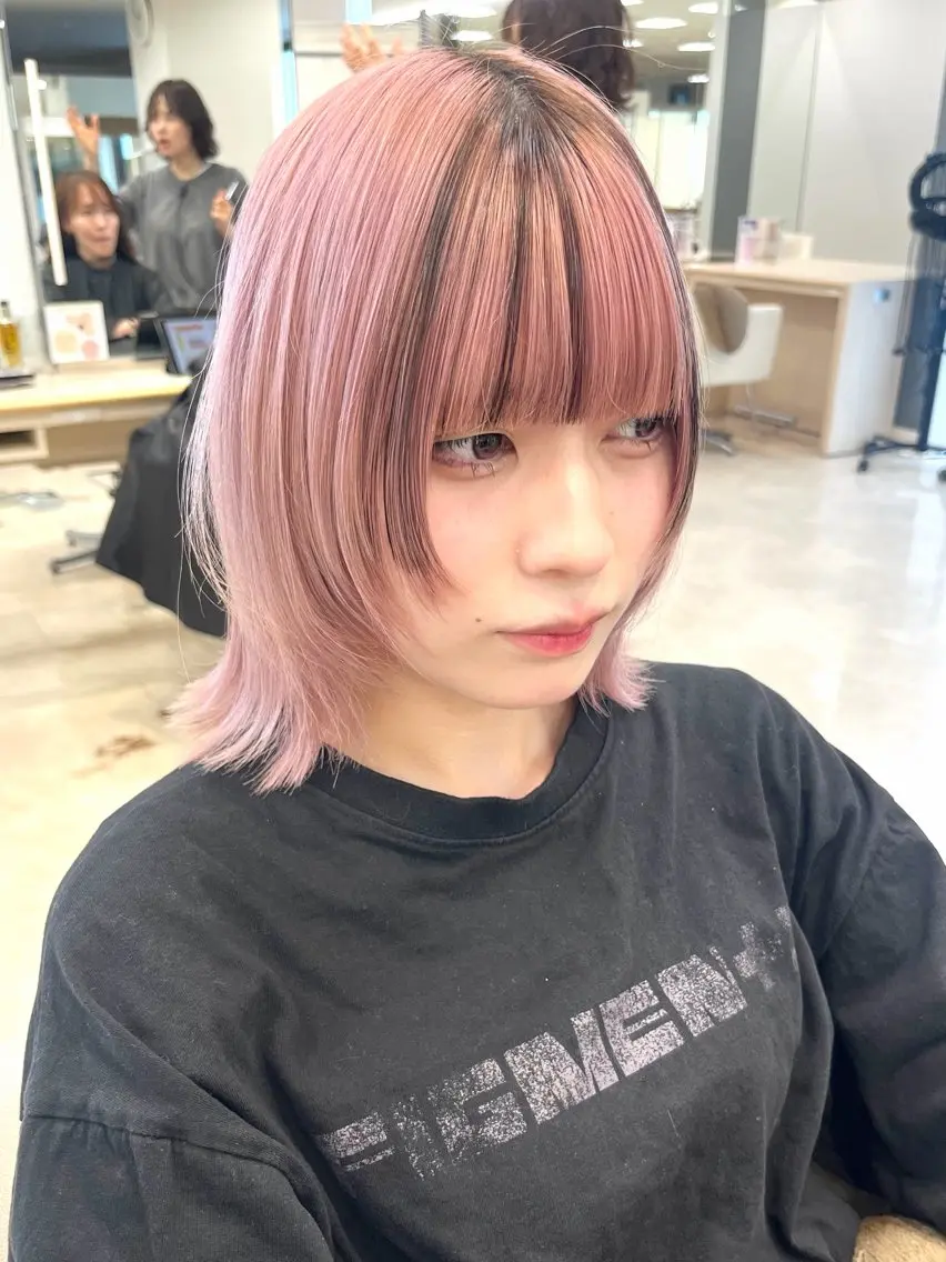 ショート カラー ヘアカラー トリートメント 暖色/ブリーチカラー 🎀 M i k uのヘアスタイル