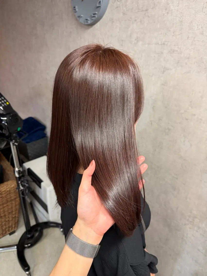 ミディアム ヘアカラー 奴賀 詩のヘアスタイル