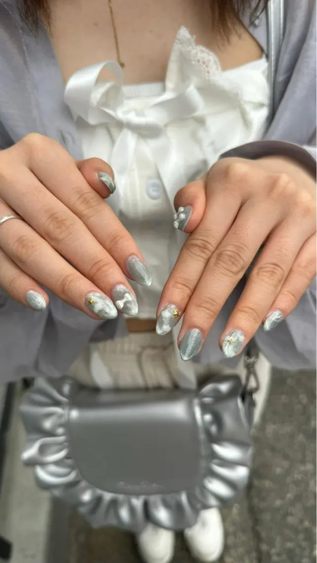 ネイル LAVISH nanamiのネイルデザイン
