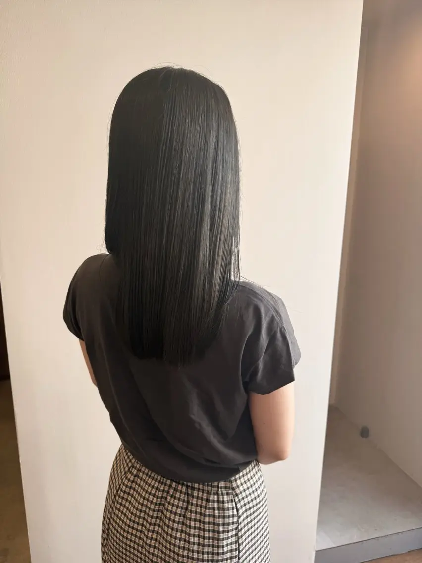 セミロング 💛🤍U too e’s /店長🧸のヘアスタイル