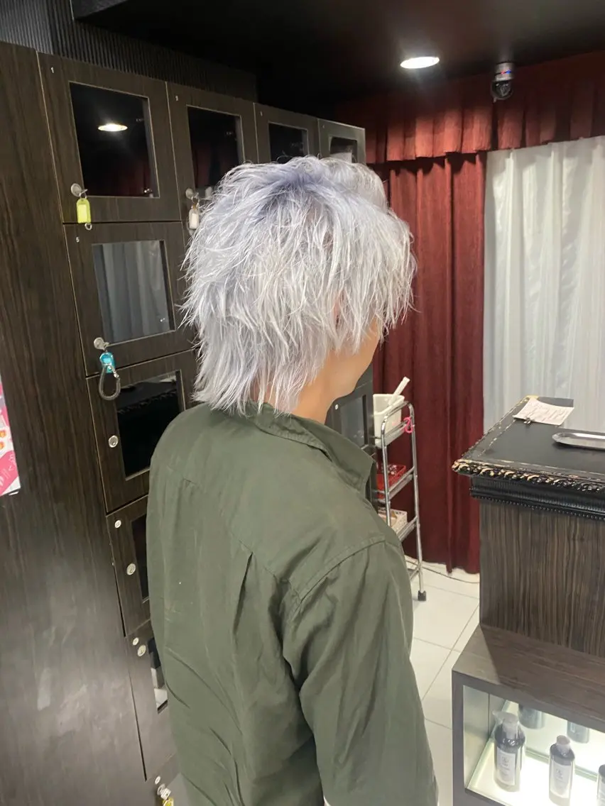 カラー メンズ シルバー ヘアカラー トリートメント グレージュ達人/赤み 消し/ブリーチ/岩崎のヘアスタイル