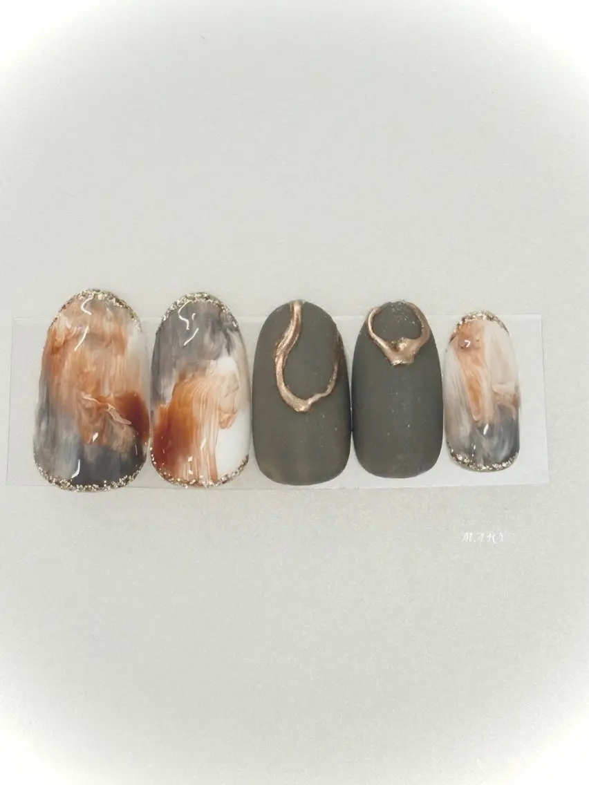 ネイル マットネイル ニュアンスネイル 冬ネイル ハンドネイル Mary nail .narumiのネイルデザイン