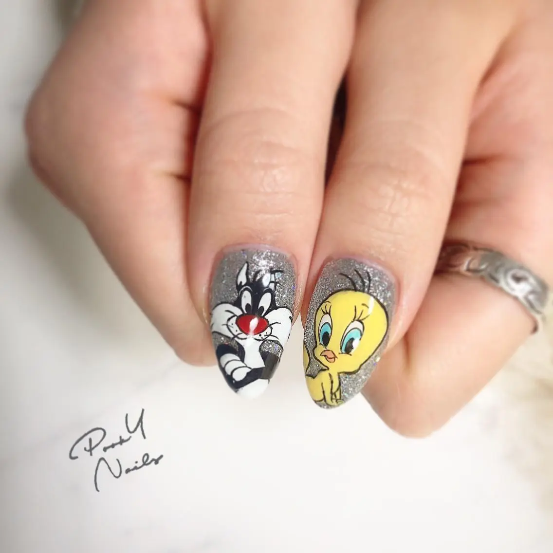 ネイル 黄色 Pooky nailsのネイルデザイン