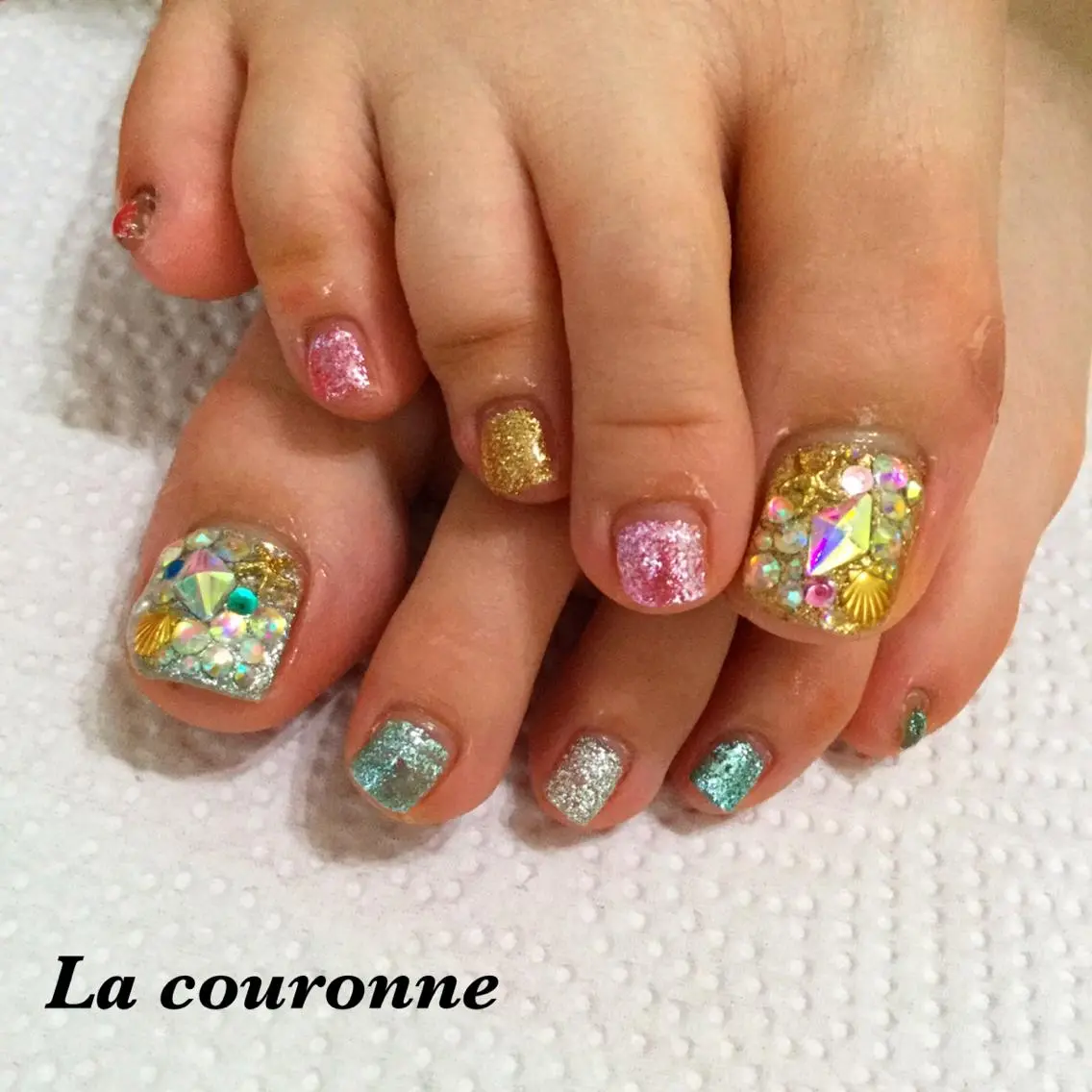 ネイル フットネイル Lacouronne NATSUMIのネイルデザイン