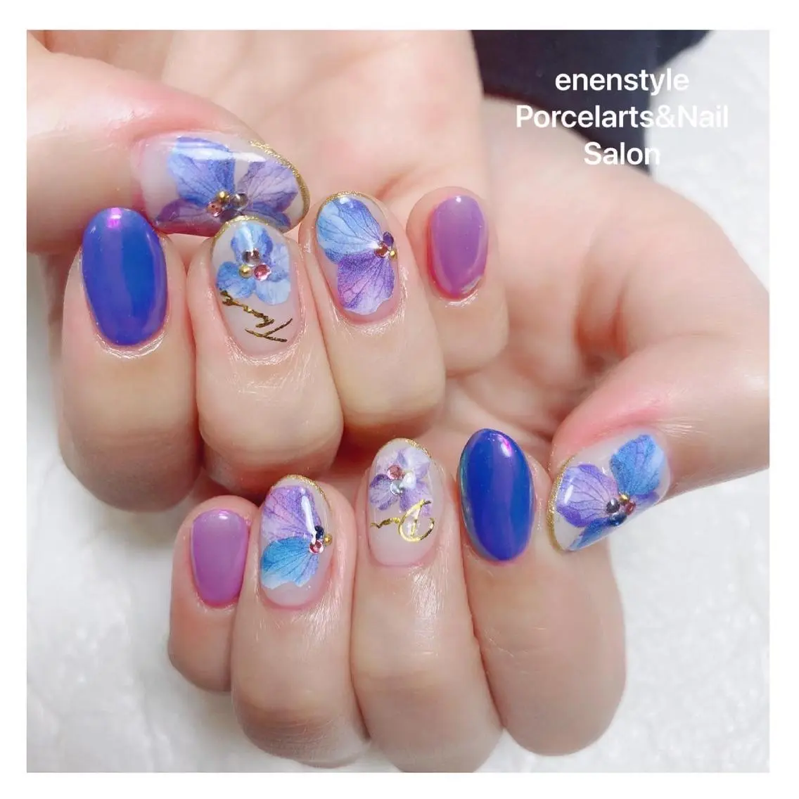 ミディアム ネイル ハンドネイル 🐾enen style 🐾のネイルデザイン
