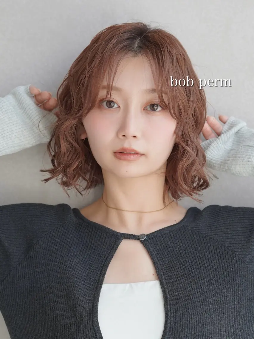 ショート パーマ ボブ 髪質改善カラー Unami 太田英寿のヘアスタイル