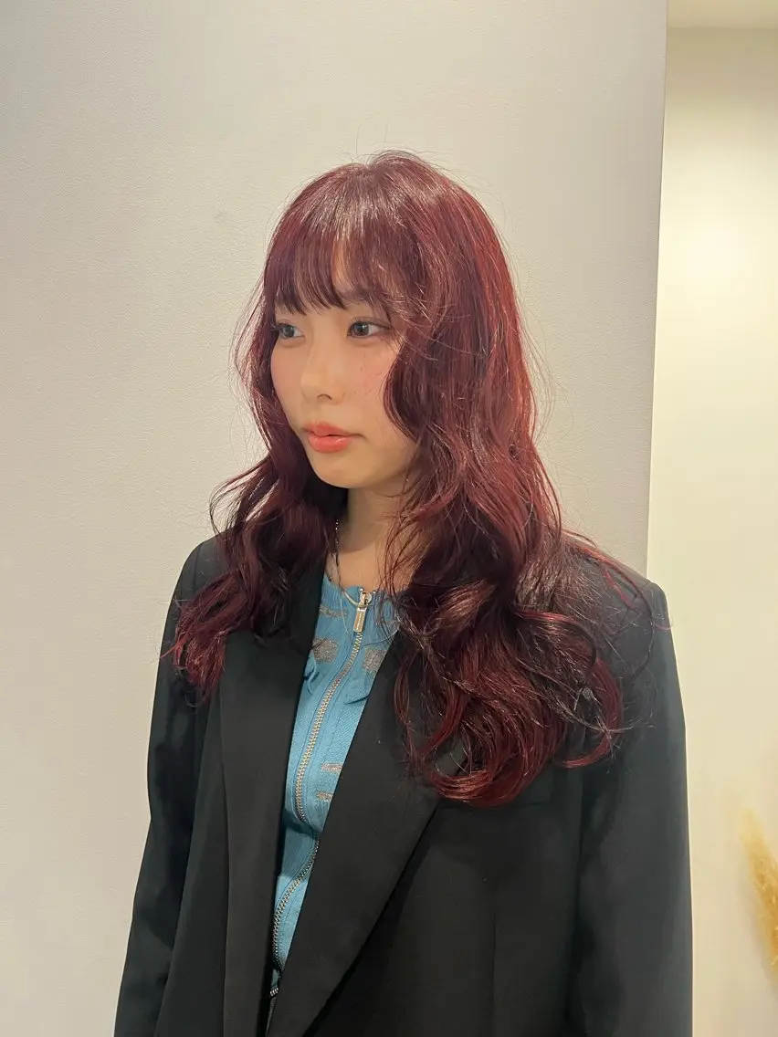 ロング カラー ブリーチ レッドカラー カット ヘアカラー hiyori /ハイトーンカラーのヘアスタイル
