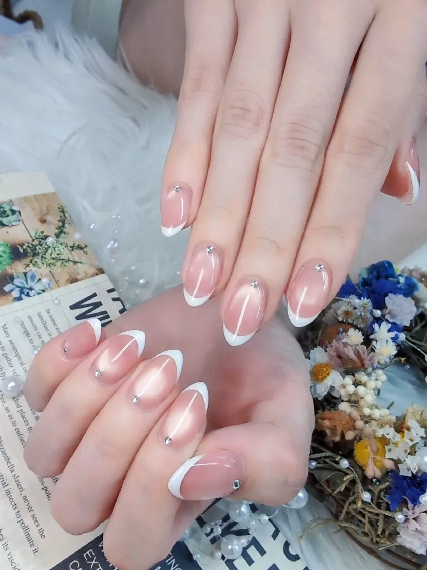 ネイル 長さ出し ジェルネイル キラキラネイル ラメ(グリッター) ニュアンスネイル Chouette Nailのネイルデザイン