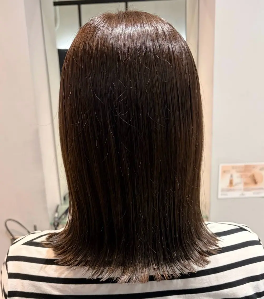 ミディアム コンノ ナチのヘアスタイル