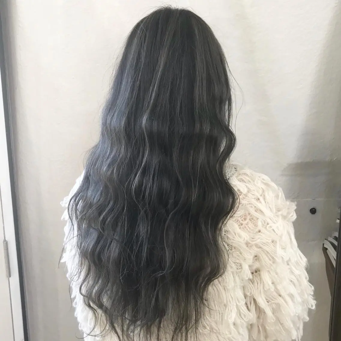 ロング カラー アッシュ アッシュグレー ハイライトカラー 3Dハイライト ハイライト K-POP好き美容師 🇰🇷Kai.Yのヘアスタイル