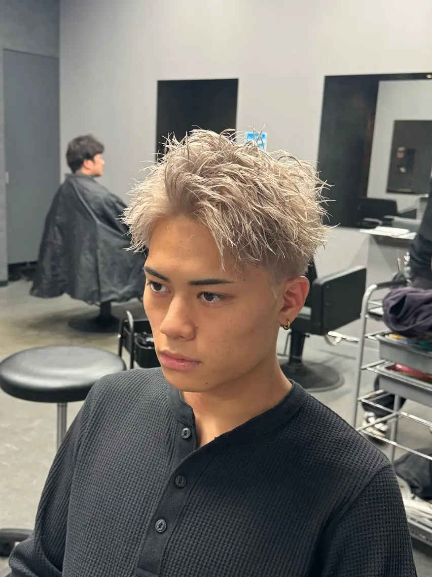 ショート カラー メンズ メンズハイトーン ハイトーンカラー カット ヘアカラー 原田 尚満 メンズヘア特化のヘアスタイル