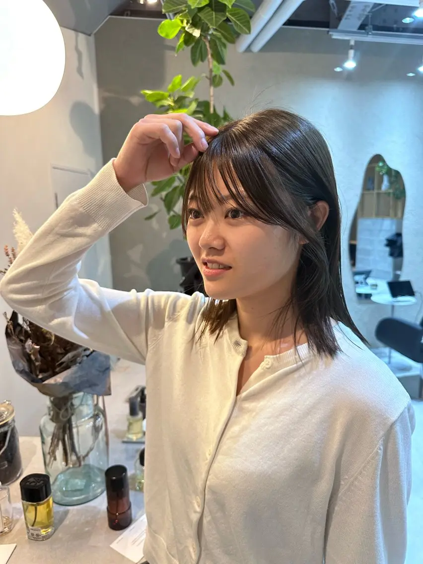 ミディアム カラー Shiro RENのヘアスタイル