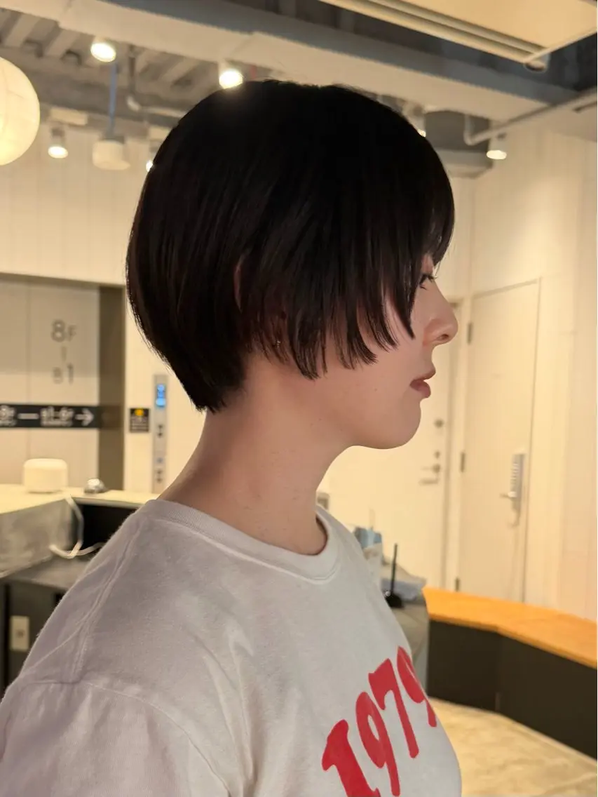 ショート 顔まわりレイヤー レイヤーカット ショート 特化kotomiのヘアスタイル