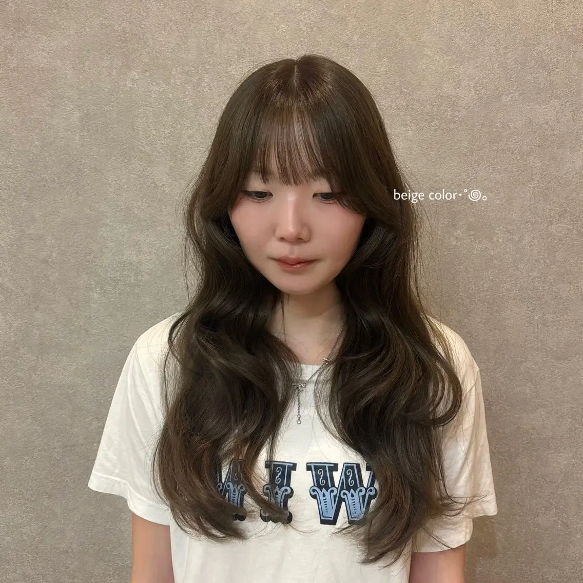 ロング ヘアカラー 🩶透明感カラー🩶 ミズキのヘアスタイル