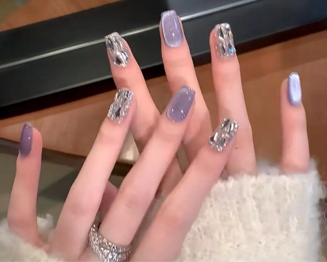 ネイル LUMI NAILのネイルデザイン