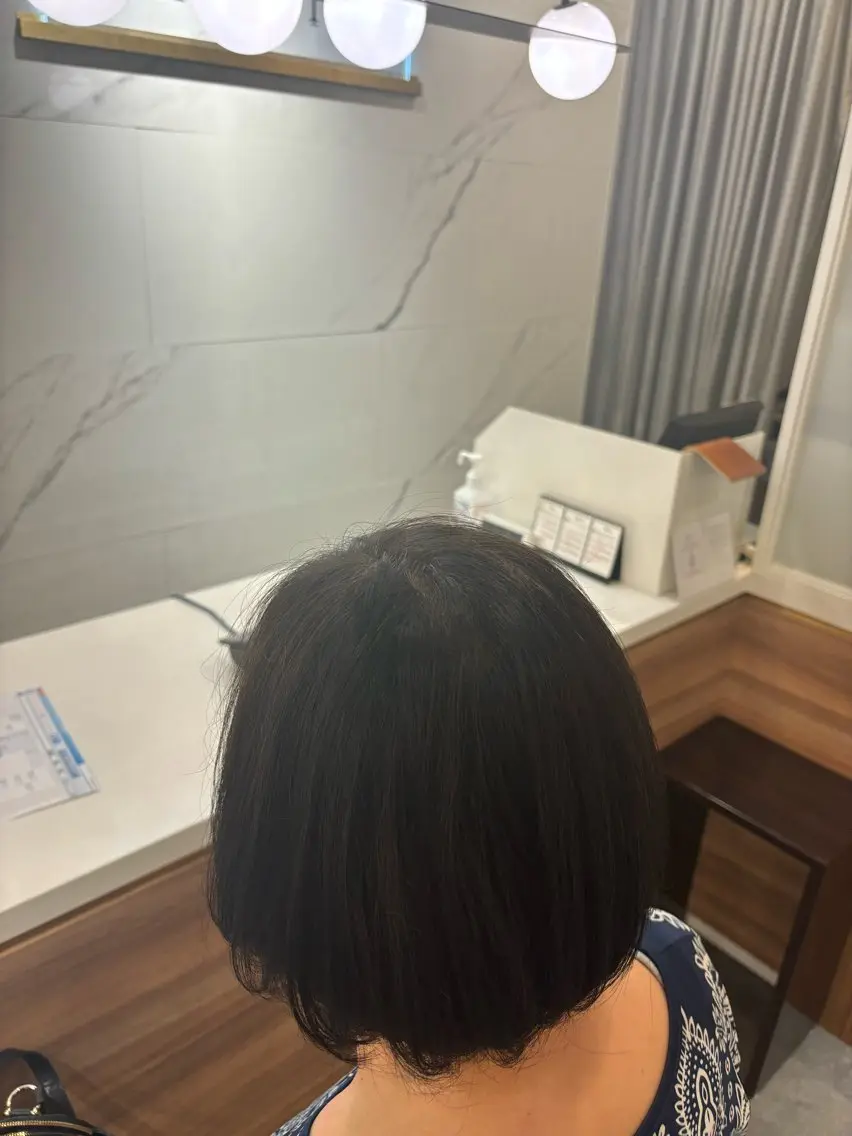 ミディアム 石川 幸呼のヘアスタイル