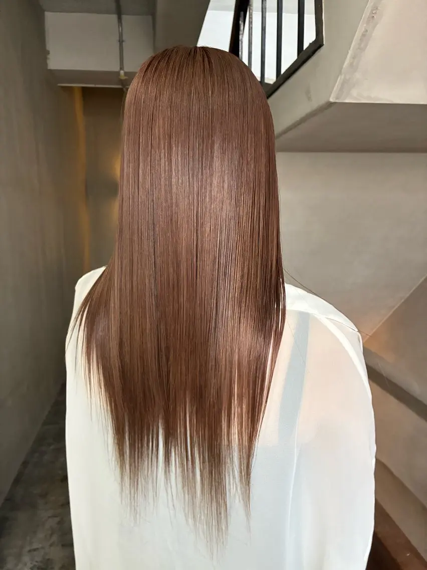 ロング カラー ヘアカラー 根元 優のヘアスタイル