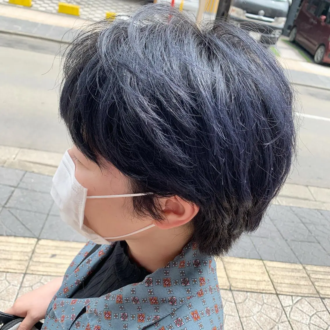 ショート カラー ブリーチ ブルーカラー ネイビーカラー yoshi （髙橋）のヘアスタイル