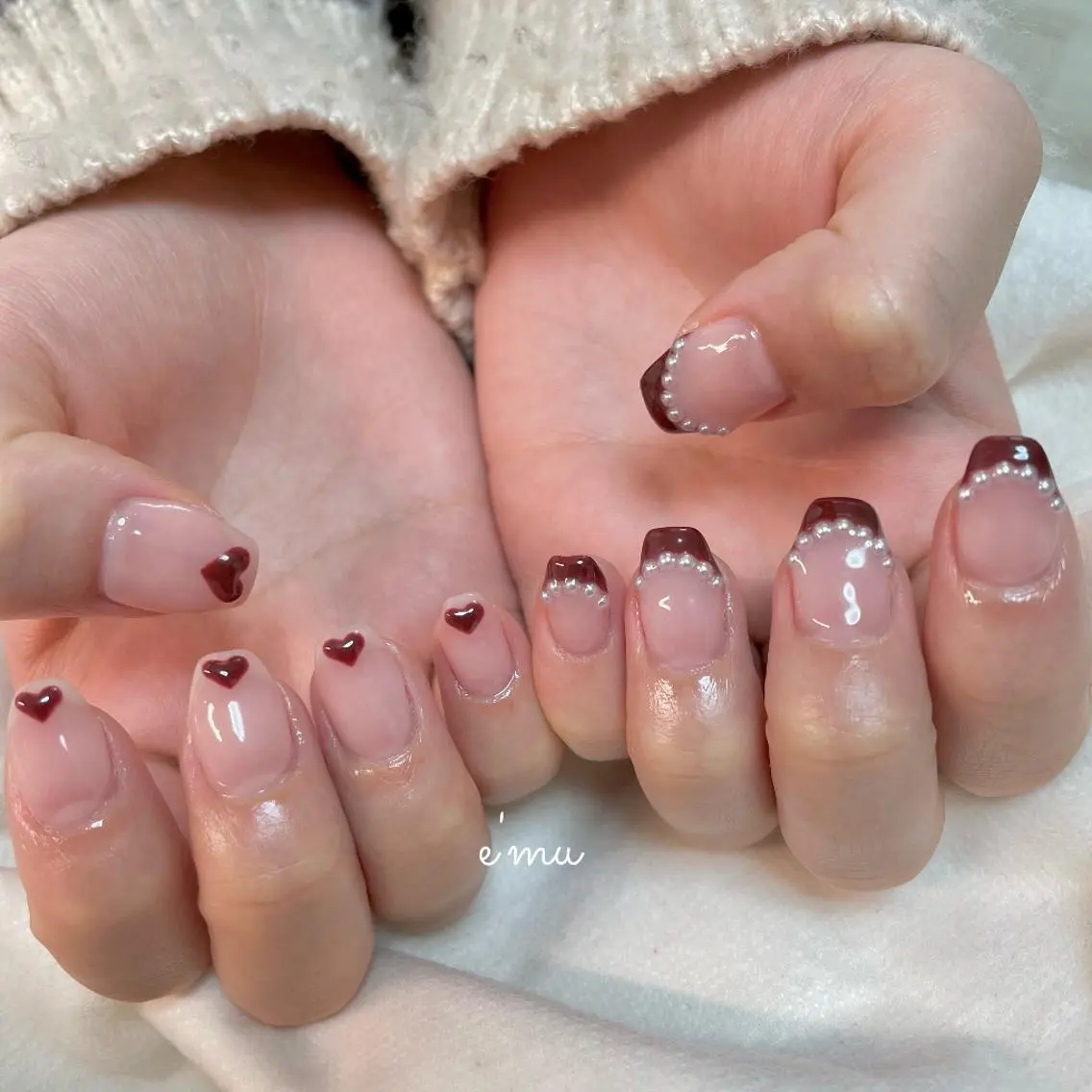 ネイル フレンチネイル ガーリー ハート 赤色 バレンタイン nail salon e'mu💐のネイルデザイン