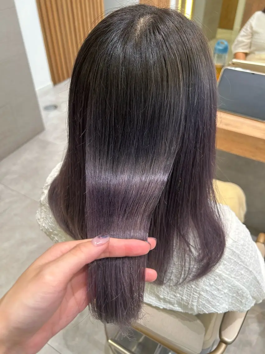 カラー ラベンダーカラー トリートメント KENJE湘南台 田澤明菜のヘアスタイル