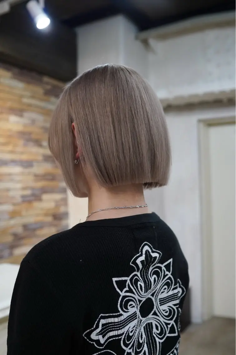 ショート ボブ カット レイヤーカット/ 艶カラー/みらいのヘアスタイル