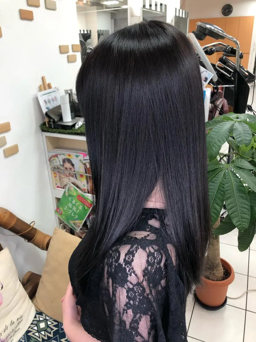 カット+ダメージレスカラー+髪質改善メテオ酸熱トリートメントの写真