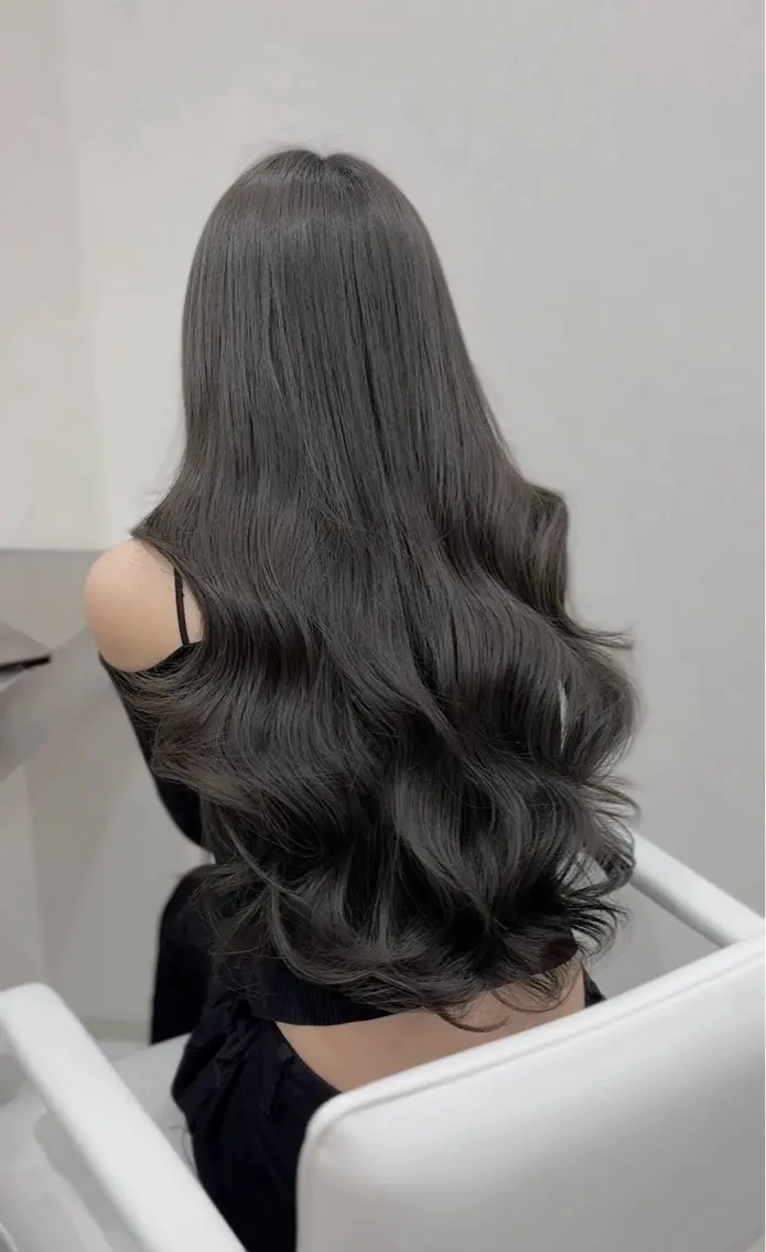 ロング カラー ベージュカラー ブリーチ 透明感カラー ダブルカラー グレージュ TOMO/ブリーチ 無しオリーブのヘアスタイル