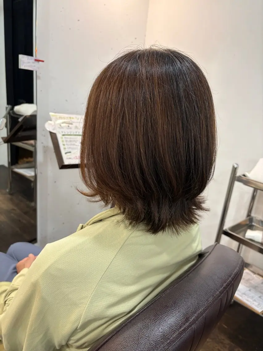 ミディアム 桑田 彩奈のヘアスタイル