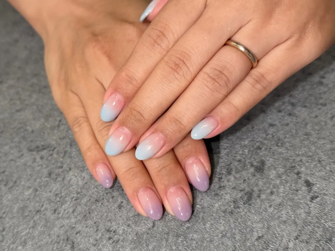 【オフなし】練習モデル様ワンカラーグラデーション💅🏻パラジェル変更可能の写真