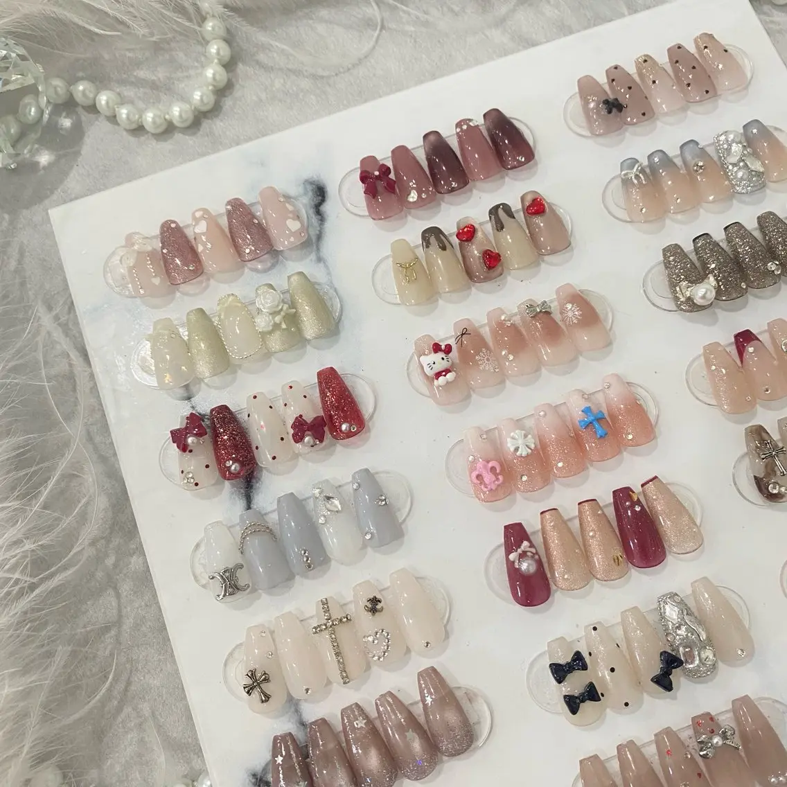 ネイル 長さ出し グラデーション 韓国ネイル ラメ(グリッター) ラメグラデーション ハンドネイル M2 BEAUTY アユミのネイルデザイン