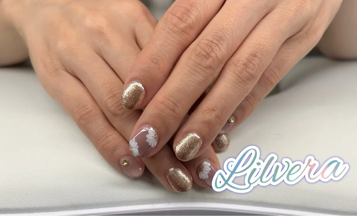 ネイル ハンドネイル 中村 春菜のネイルデザイン