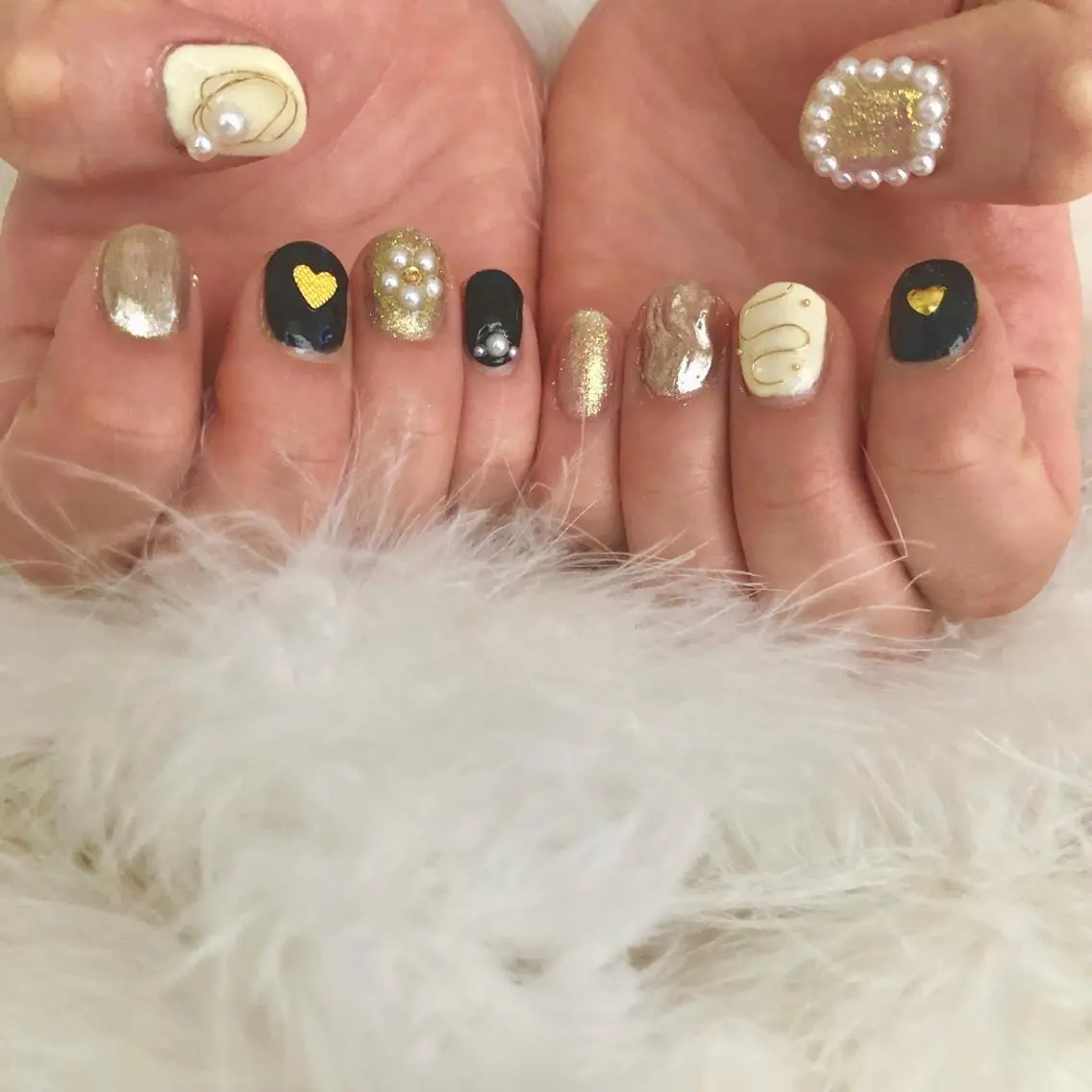 ネイル ハンドネイル 淡色ネイル 🎀moeのネイルデザイン