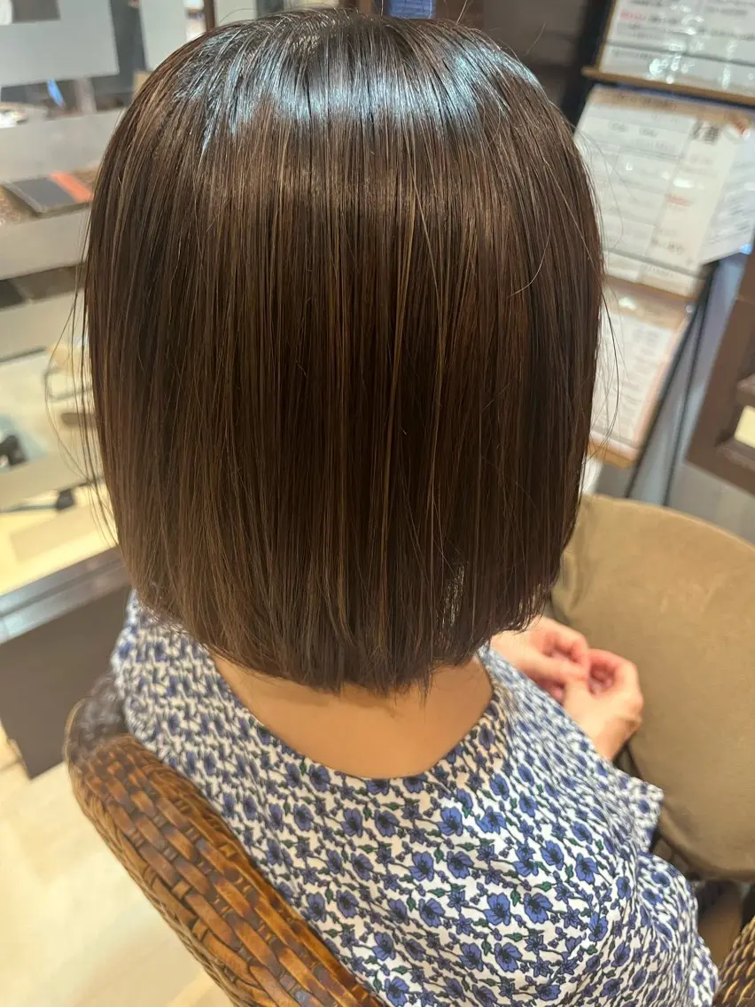ミディアム トリートメント 岩上 充希のヘアスタイル