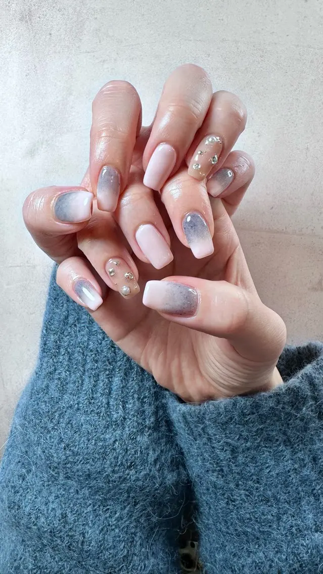 ネイル ニュアンスネイル ハンドネイル ハンドケア Atelier Ariのネイルデザイン