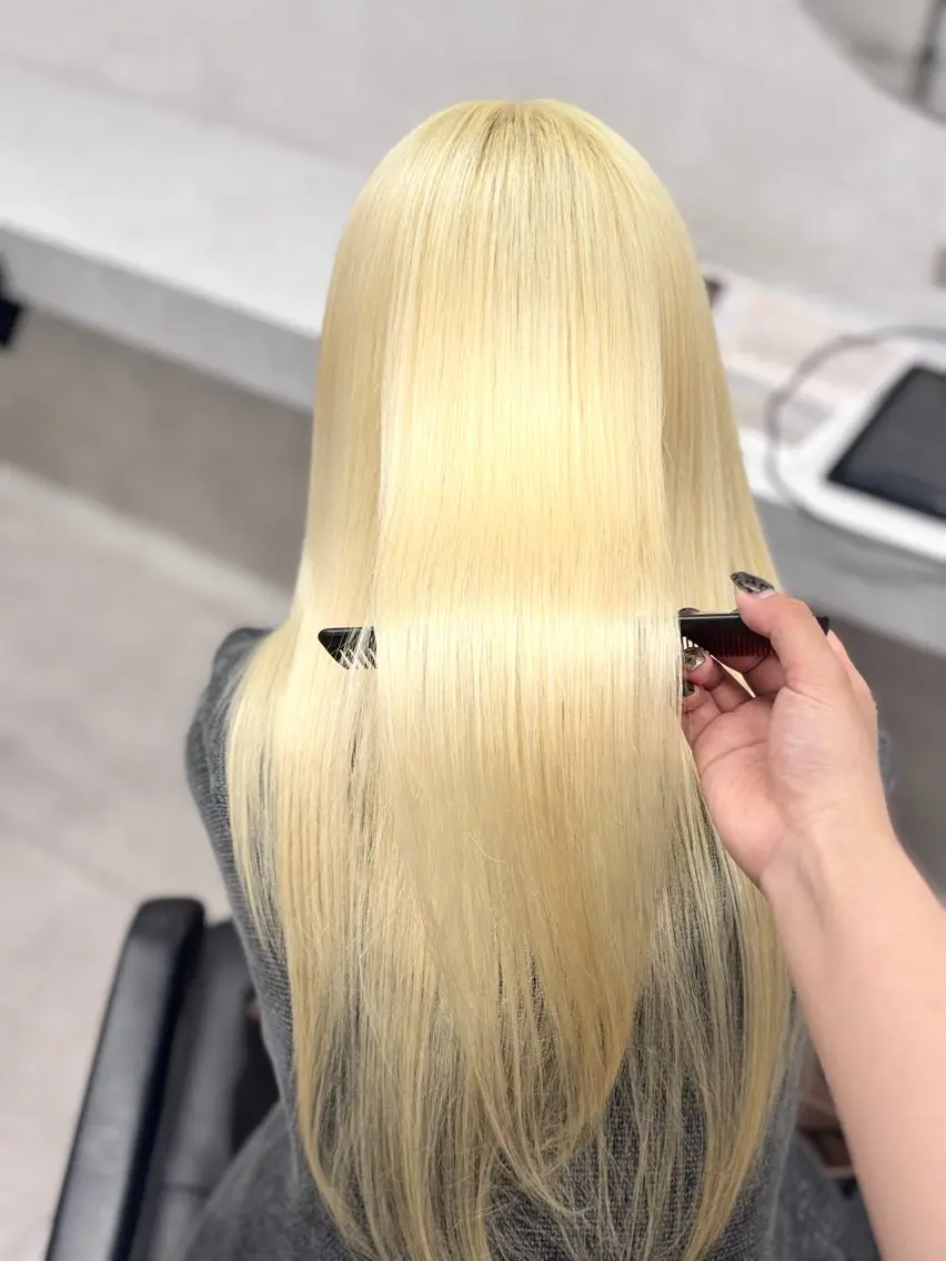 ロング カラー ブロンド ヘアカラー 🔆ハイトーン 🔆AYAKAのヘアスタイル