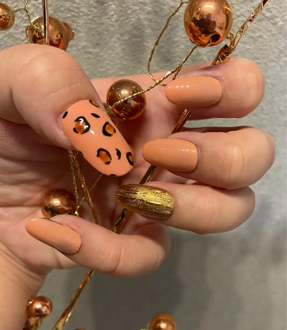 ネイル アニマル柄 A-nail 閉店のネイルデザイン