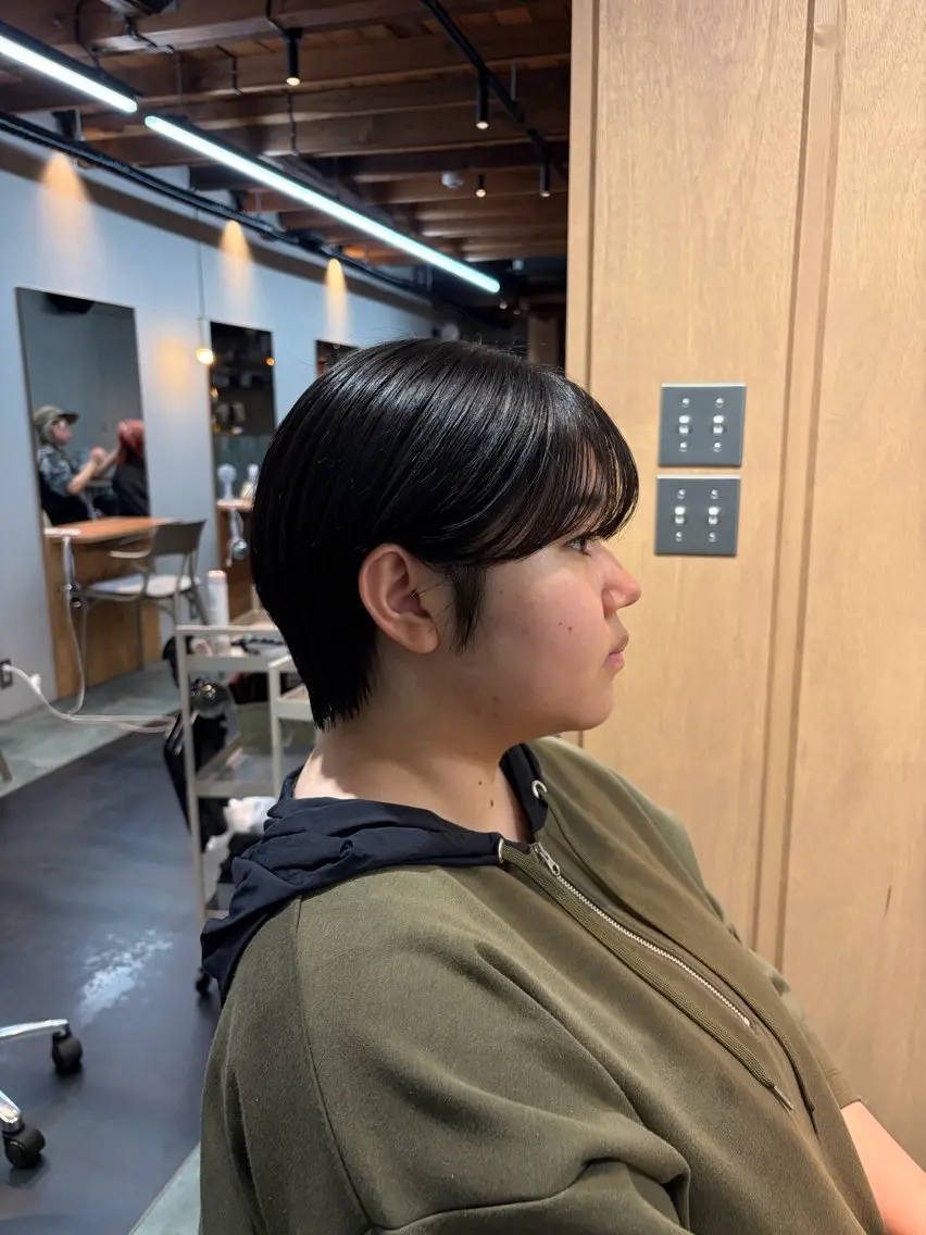 ショート 三浦 ふたばのヘアスタイル