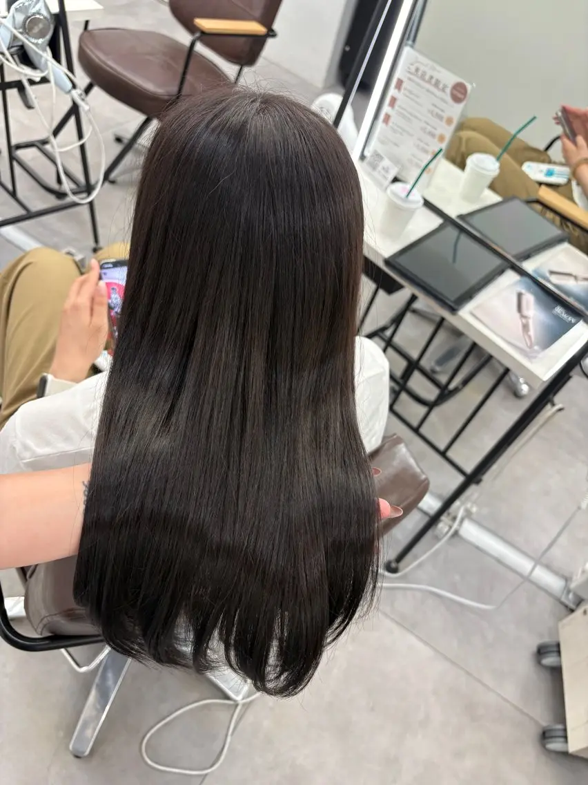 ミディアム カラー ヘアカラー 縮毛矯正 Hina🫧透明感 /上品/モテ🫧のヘアスタイル