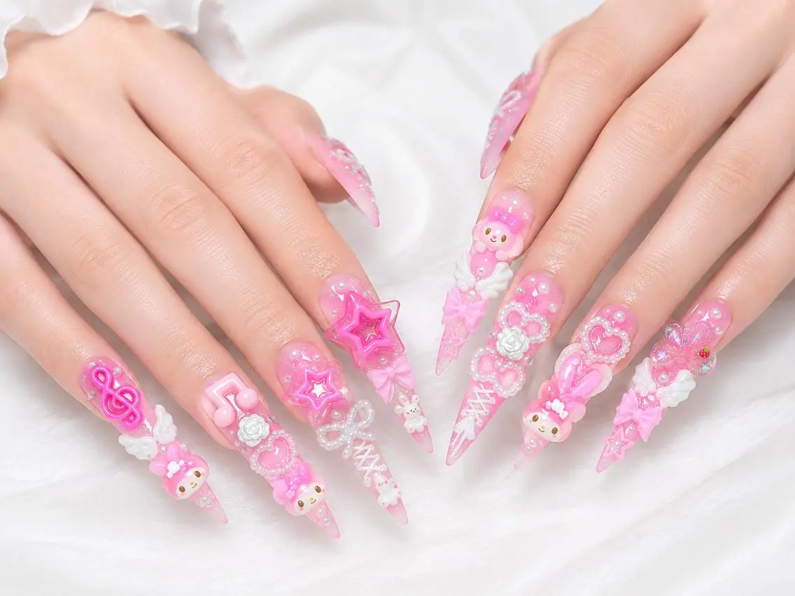 ネイル アートネイル チークネイル ドット フットネイル フレンチネイル ハンドネイル ハンドケア Mika Nails 心斎橋のネイルデザイン