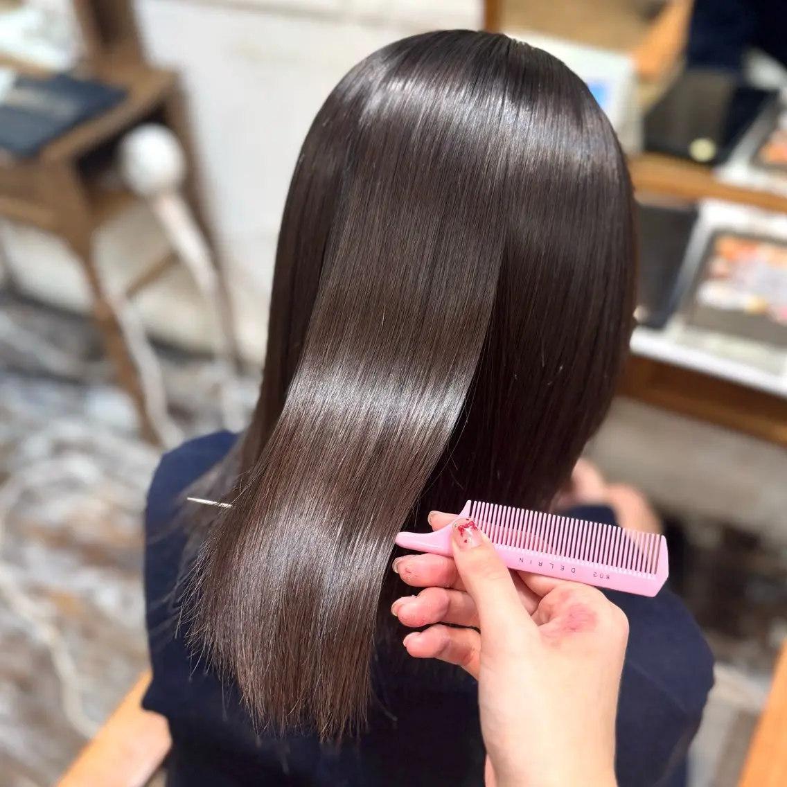 ミディアム 松葉 柚月のヘアスタイル