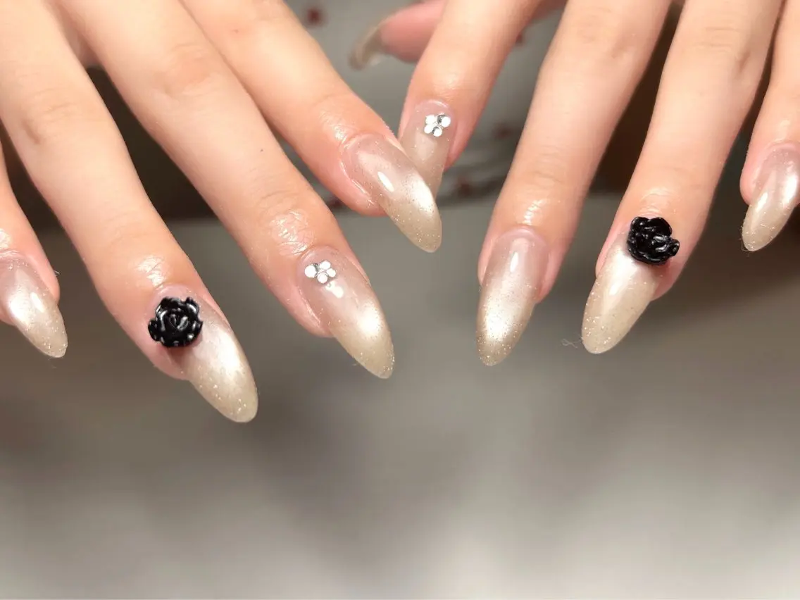 ネイル マグネットネイル LuluNail __kotoneのネイルデザイン
