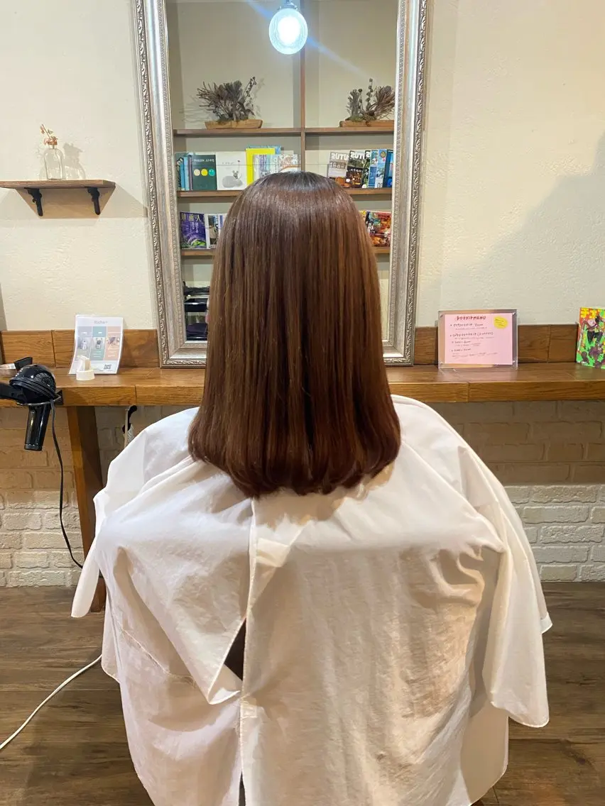 ミディアム 肥田 夕蘭のヘアスタイル