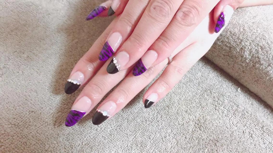 ネイル アニマル柄 Flam Nailのネイルデザイン