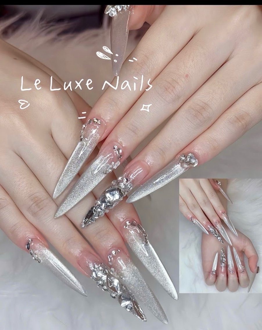 ネイル LE LUXE  NAILSのネイルデザイン
