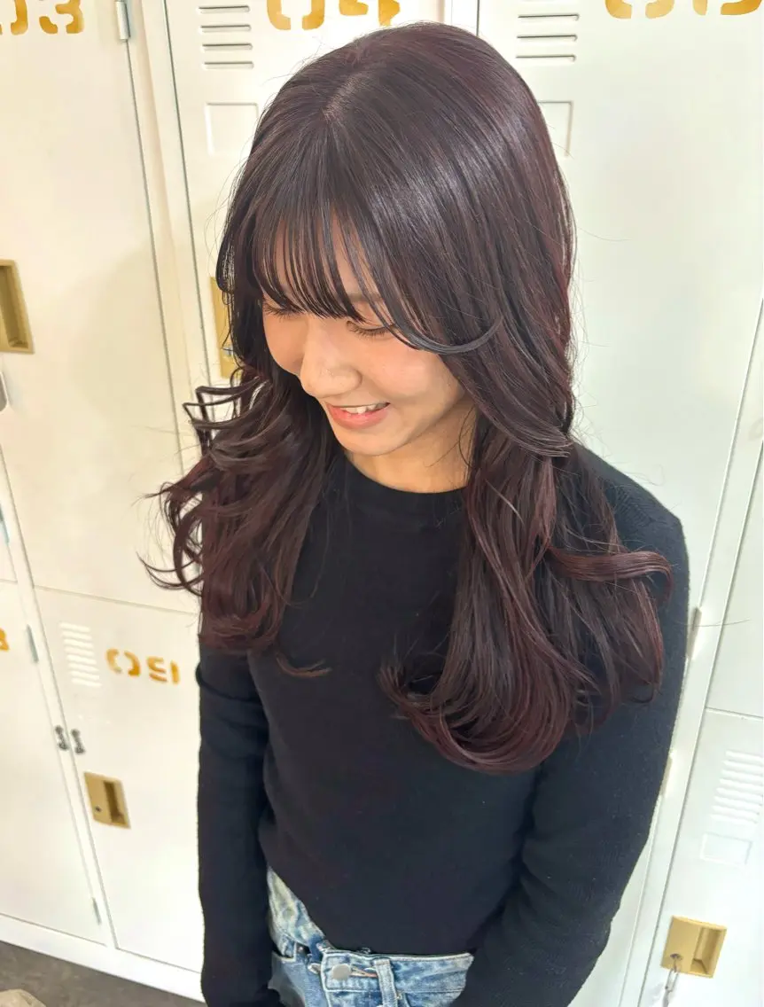 ロング カラー ブリーチ ブリーチなしカラー レッドカラー LOMARLIE JURIAのヘアスタイル