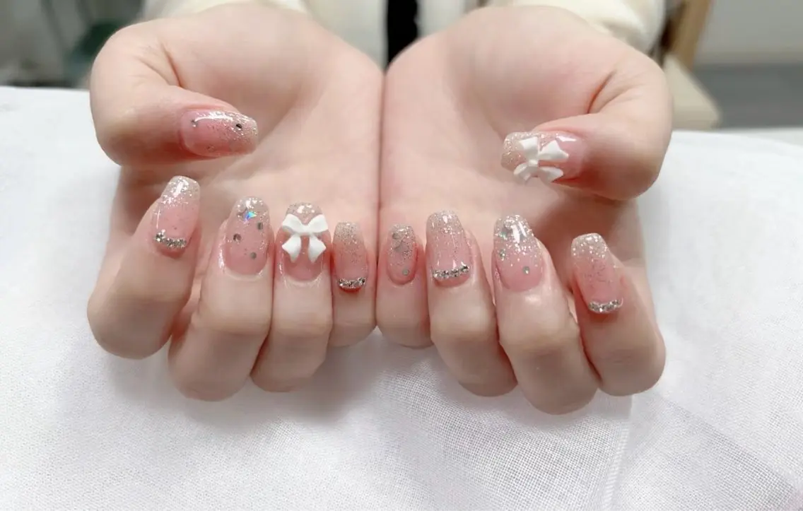 ネイル オーロラネイル フットネイル フレンチネイル ジェルネイル ガーリー ハンドネイル ╹◡╹MimoEye lash🌻Nailのマツエク・マツパデザイン